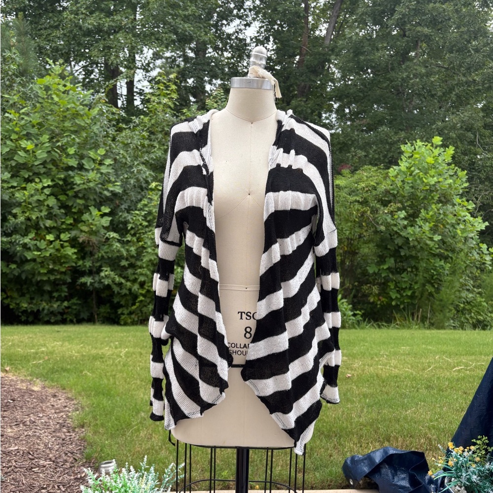 dELiA*s Black and White Striped Sweater